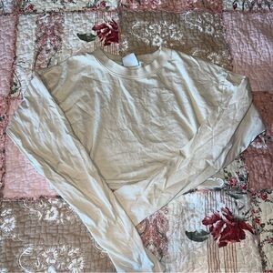 GYMSHARK TAN LONGSLEEVE CROP TOP